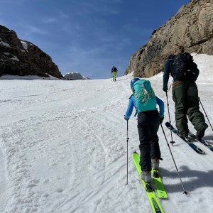 Grupo de 2-3 personas